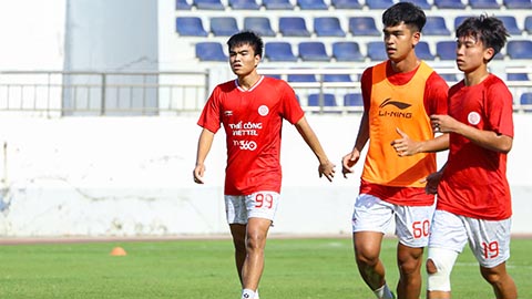  Vừa trở về từ Indonesia, người hùng của U23 Việt Nam đá chính ở chung kết U21 Quốc gia